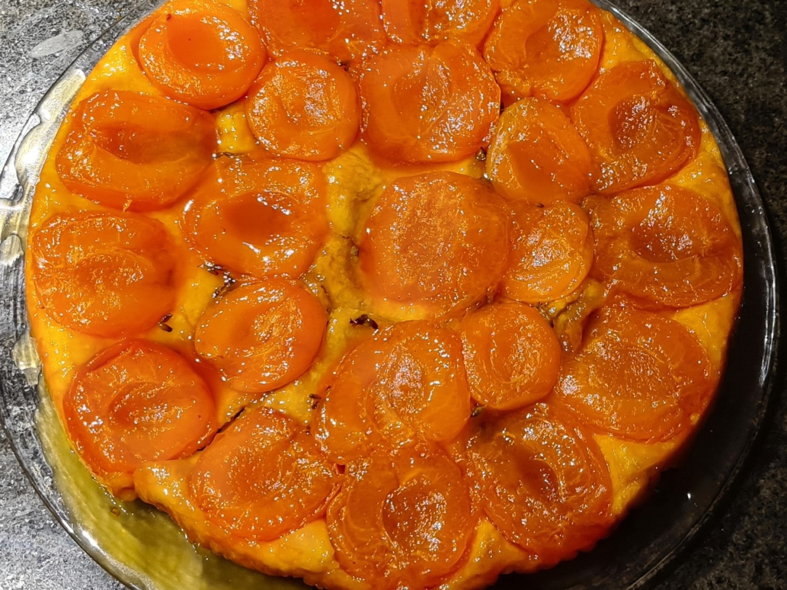 Aprikosen-Lavendel-Tarte Tatin