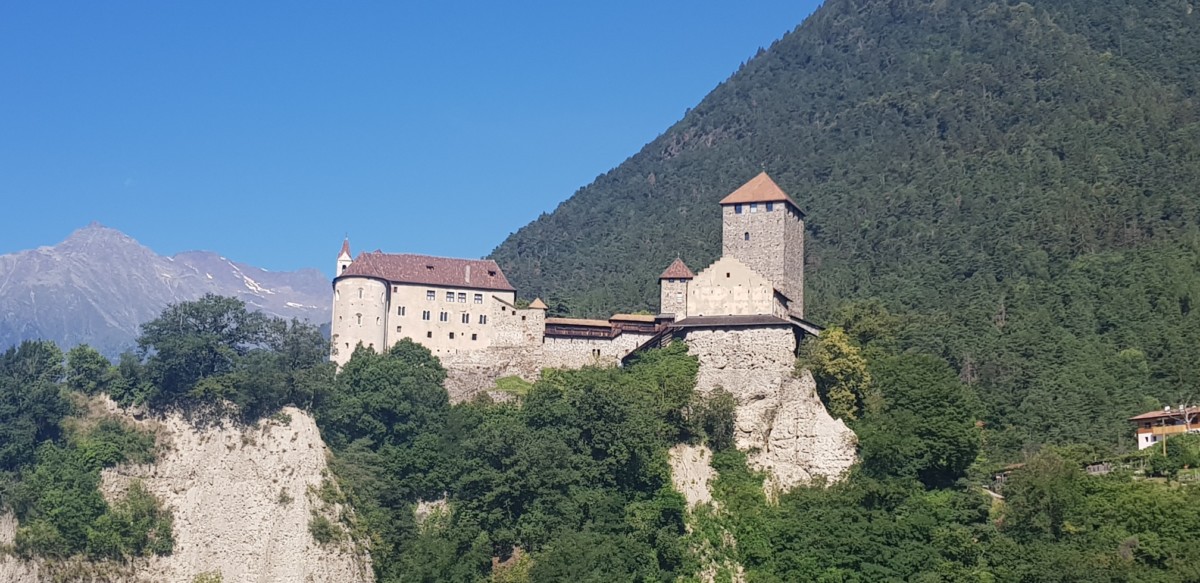 Schloss Tirol