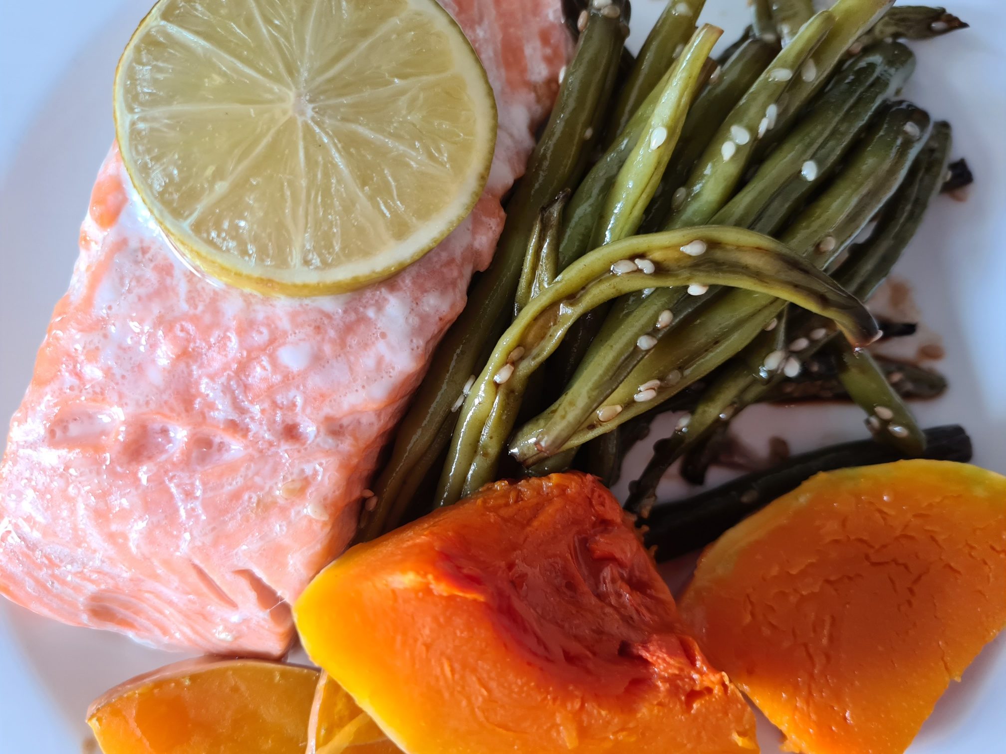 Lachs mit Kürbis und Bohnen