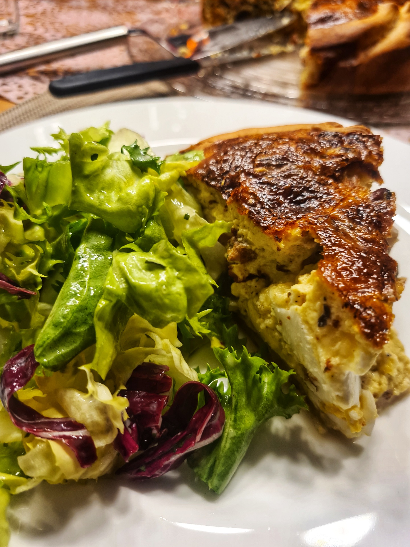 Pilz Quiche mit Salat