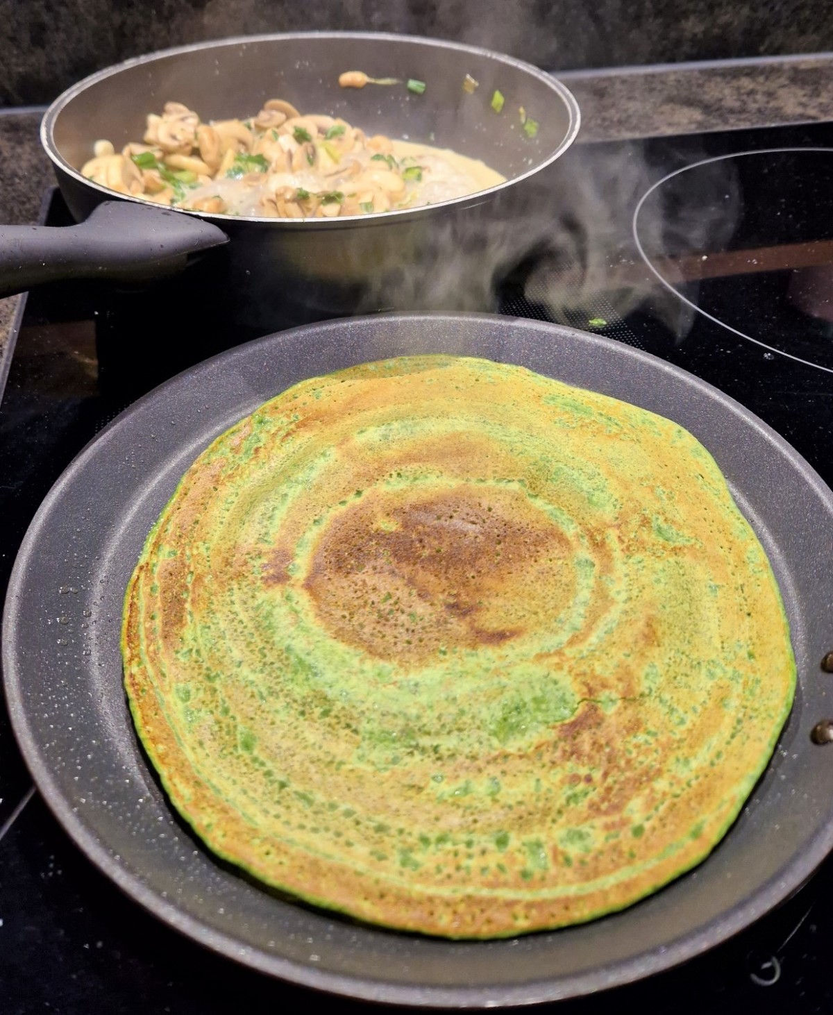 Schnelle Spinat-Omelette mit Pilzfüllung - Susan Diethelm Schnelle Spinat-Omelette mit Pilzfüllung - Susan Diethelm